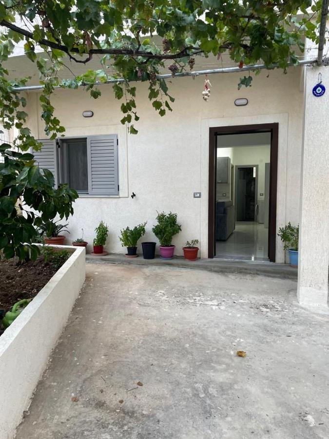 Taku Apartment Sarande Luaran gambar